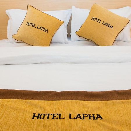 Hotel Lapha Катманду Экстерьер фото